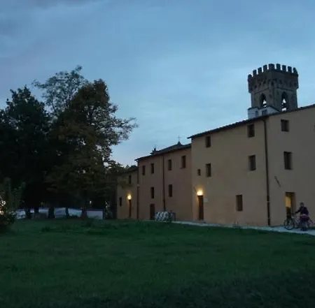 Badia Hostel *