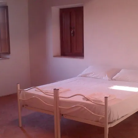 Hostal Badia *